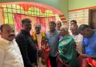 பைசன் படத்தின் நிஜ நாயகன் மனத்தி கணேசனுடன் அவரது உடற்பயிற்சி ஆசிரியர் மெஞ்சனாபுரம் திரு . தங்கராஜ் அவர்களை