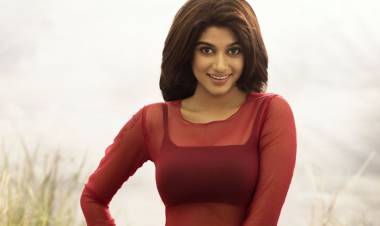 Actress Oviya Photoshoot HD Stills