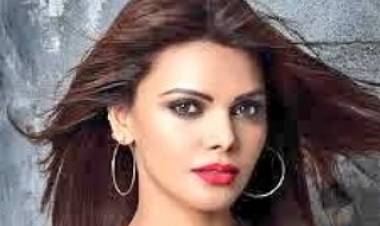 இன்று, நடிகை ஷெர்லின் சோப்ரா பிறந்த நாள்