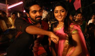 "Aayiram Jenmangal" -  Tamil Movie Stills