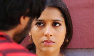 "No 9 Bajanai Kovil Theru" Movie Stills and Posters