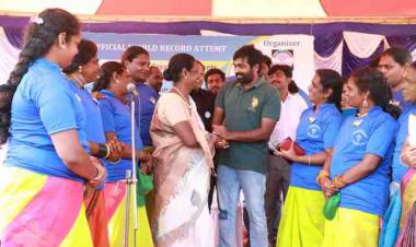 திருநங்கைகளின் உலக சாதனைக்கு கைகொடுத்த விஜய் சேதுபதி