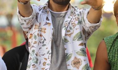 சந்தானம் மூன்று வேடத்தில்  நடிக்க இருக்கும் புதியபடம் !