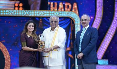 Nayanthra receives the 'Sridevi Award for Inspiring Women of Indian Cinema' 