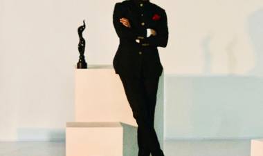 Nikamma' star Abhimanyu wins the Best Debut (Male) Filmfare Award!