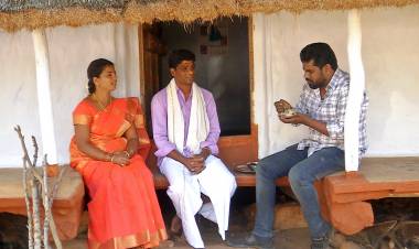 புதியதலைமுறையில் "கொஞ்சம் சோறு கொஞ்சம் வரலாறு" நிகழ்ச்சியை தொகுத்து வழங்குபவர் பூபேஷ்