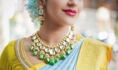 Actress YashikaAanand Latest Traditional photoshoot