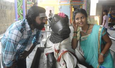 தமிழிசை தந்த உளுந்தூர்பேட்டை சண்முகத்தின் மகன் 'சாதக பறவைகள்' சங்கர் 'குன்றத்திலே குமரனுக்கு கொண்டாட்டம்’ திரைப்படத்தின் மூலம் தமிழ் திரையுலகிற்கு இசையமைப்பாளராக அறிமுகமாகிறார்