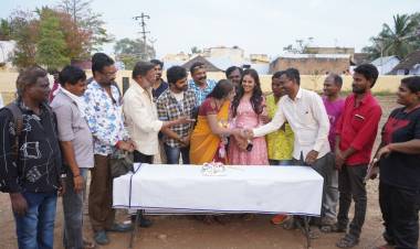 திரௌபதி ஷீலா ராஜ்குமாரை பாராட்டிய மாயத்திரை படக்குழு!