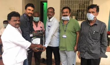 நமது சினிமா பத்திரிகையாளர் சங்க உறுப்பினர்கள் 1250Kg பாசுமதி அரிசியை வாரி வழங்கினார்