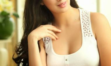 சமூக விலகல் தொடரும் ராய் லட்சுமி கருத்து