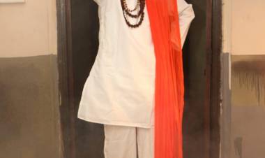 விஜய் ஸ்ரீ இயக்கத்தில் வயதின் உலகநாயகன் சாருஹாசன் நடிக்கும் தாதா87 - 2.0