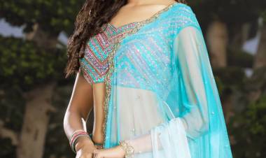 Actress Riya Suman recent photoshoot stills