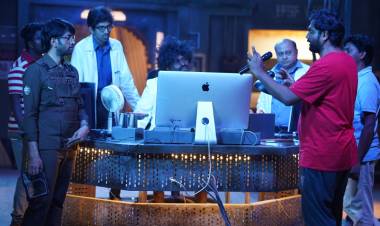 டிக்கிலோனா'வில் இளையராஜாவின் ஹிட் பாடல்