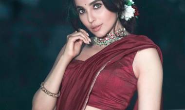 Actress #Parvati looks stunning in these lovely pictures from her latest photoshoot.