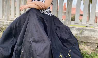 Living in the moment Actress #Champika .Here are some lovely pictures from her latest photoshoot!