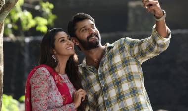 Exclusive Stills From #KalathilSandhippom Watch Teaser