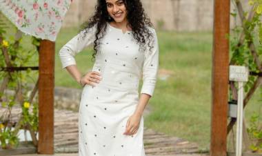 @TheRupaManjari looks gorgeous in the recent photoshoot @DoneChannel1
