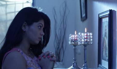 Yen Peyar Anandhan Stills & Details for Review