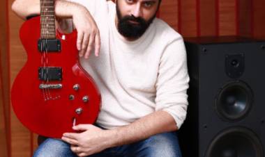 தன்னுடைய தனித்திறமையால் அடுக்கடுக்கான வெற்றிகளை குவித்து வரும் இளம் இசையமைப்பாளர் விஷால் சந்திரசேகர்