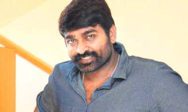 பட்டாக்கத்தியால் பிறந்த நாள் கேக் வருத்தம் தெரிவித்த விஜய்சேதுபதி!