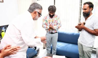 ஒளியின் நாயகன் பிசி ஸ்ரீராம் பவுடர் பட டீசரை பார்த்து படக்குழுவினரை வாழ்த்தினார்