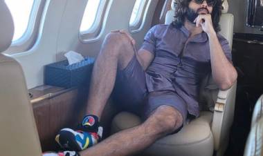 #LIGER @TheDeverakonda lands in his den with Style  #Mumbai