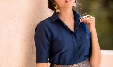 Stylish And Graceful Look Of Our Gorgeous Actress #SaiDhanshika, Looks Perfectly Incredible In The Royal Blue Attire!! 