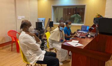 இசைஞானி   இளையராஜா ஸ்டூடியோவை பார்த்து ரசித்து பாராட்டிய   சூப்பர் ஸ்டார் ரஜினிகாந்த்