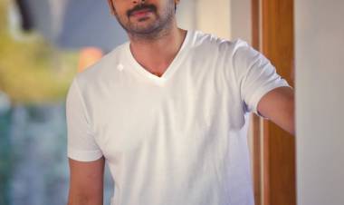 The Latest Adorning Stills Of Excellent Actor #Srikanth!!