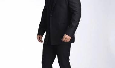 Young Tiger @tarak9999 #NTR in a @ManishMalhotra outfit for #EvaruMeeloKoteeswarulu promo shoot