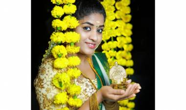 Good look actress dhanya