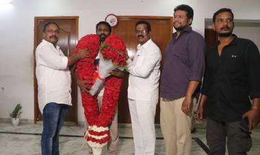 வெற்றிமாறனுக்கு தயாரிப்பாளர் கலைப்புலி S தாணு வாழ்த்து.