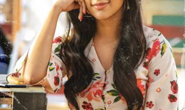 Wishing the Light House of our MahaSamudram & the Extremely beautiful ItsAnuEmmanuel a very Happy Birthday