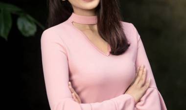 Model #Sonam is all set to mark her debut in Kollywood shortly.