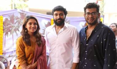 எனது இனிய ரசிக பெருமக்களே, வணக்கம். தயாரிப்பாளர் குமாரசுவாமி பத்திக்கொண்டா அவர்களின் பட நிறுவனமான மகா மகாலட்சுமி ஆர்ட்ஸ் தயாரிப்பில் நானும் வாணி போஜனும் இணைந்து நடித்துள்ள படம் 'பாயும் ஒளி நீ எனக்கு'.