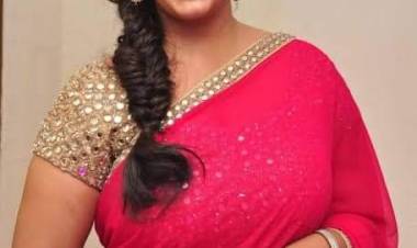Chubby and Beautiful #VaralaxmiSarathkumar Perfect Indian Beauty