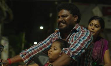 மகளின் ஆசையை நிறைவேற்ற துடிக்கும் மிடில் கிளாஸ் தந்தை  தந்தை, மகள் பாசத்தை சொல்லும் ராஜாமகள்