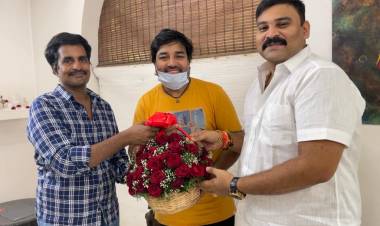 மிர்ச்சி சிவா, யோகிபாபு, ஊர்வசி இணைந்து நடிக்க, இயக்குநர், தயாரிப்பாளர் R.கண்ணன் இயக்கத்தில் மீண்டும் உருவாகிறது,  தமிழின் எவர்கிரீன் திரைப்படம் “காசே தான் கடவுளடா” 