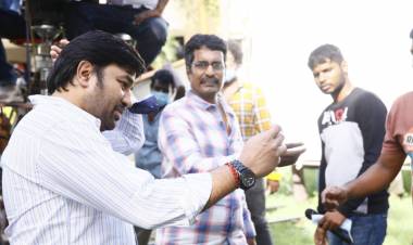 Mirchi Shiva-Priya Anand starrer Director R. Kannan’s remake of the classic comedy “Kasethan Kadavulada shooting nears completion