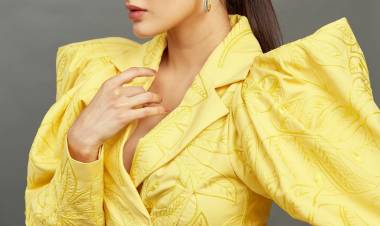 நடிகை அமீரா தஸ்தூர் நடிப்பை, புகழந்து பாராட்டிய பிரபுதேவா மற்றும் இயக்குநர் ஆதிக் ரவிச்சந்திரன் ! 