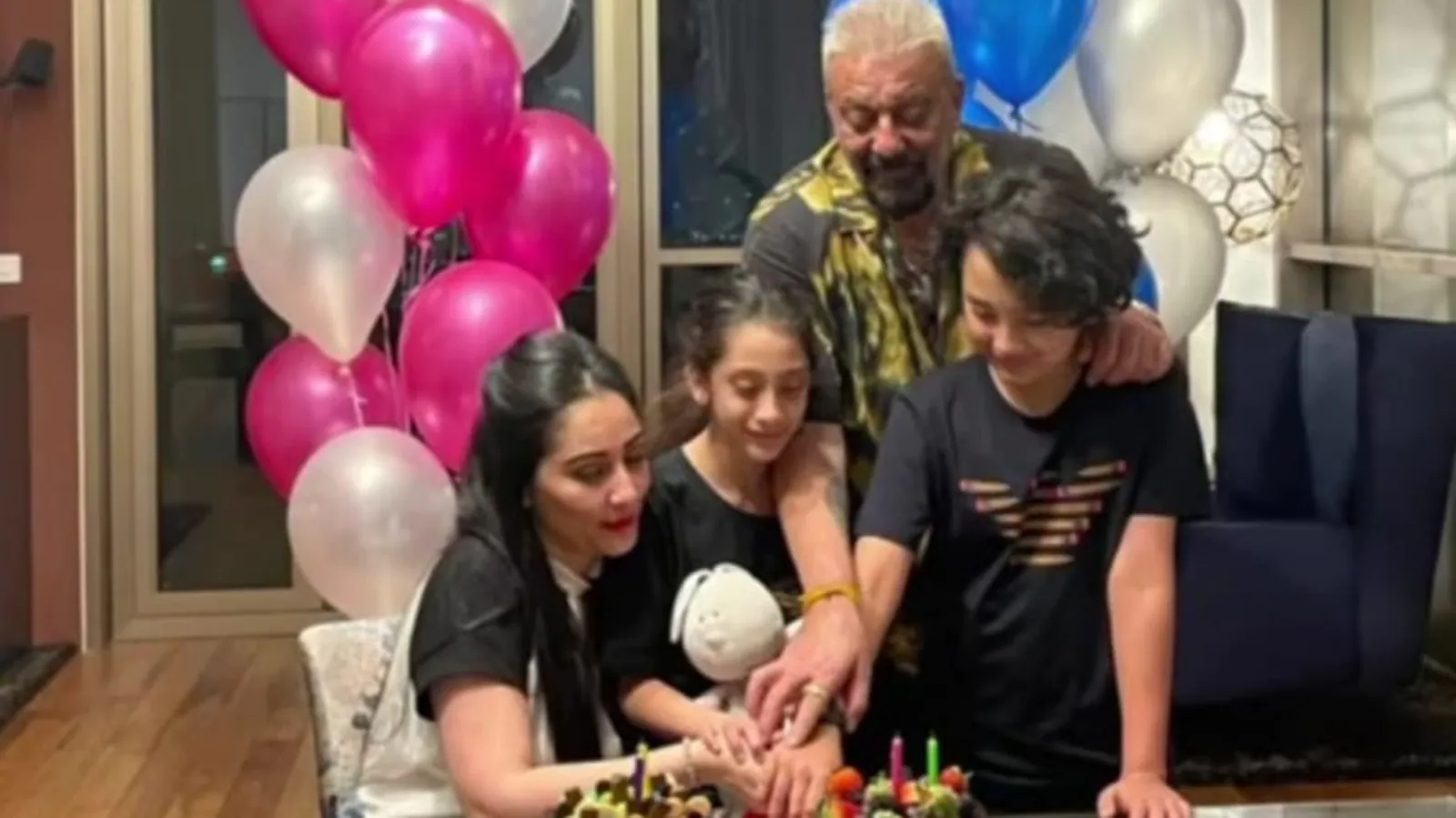 Sanjay, Maanayata celebrate 11th birthday of kids Shahran and Iqra.