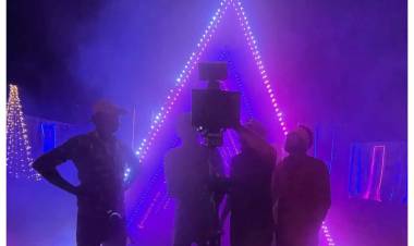 Kunchacko Boban shares BTS pictures from the sets of ‘Ottu’ movie