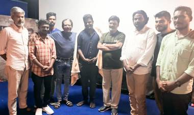 ரைட்டர் படம் பார்த்தேன் நெகிழ்ந்தேன்,  தரமான படங்களையும் கலைஞர்களையும் உருவாக்கும் ரஞ்சித்துக்கு எனது வாழ்த்துக்கள்.  இயக்குனர் பாரதிராஜா பாராட்டு.