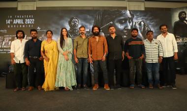 தமிழ் திரை உலகினர் கடும் உழைப்பாளிகள் என்றும், ஒவ்வொரு மொழிக்கும் உரிய மரியாதையை தர வேண்டுமென்றும் ‘கே ஜி எஃப் 2’ படத்தின் பத்திரிகையாளர் சந்திப்பில் பேசும்போது ‘ராக்கிங் ஸ்டார்’ யஷ் தெரிவித்தார்.