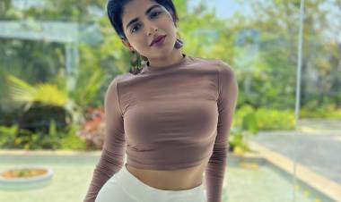 ஒரே நேரத்தில் மூன்று தெலுங்கு படங்களில் நாயகியாக நடிக்கும் ஐஸ்வர்யா மேனன் ! 