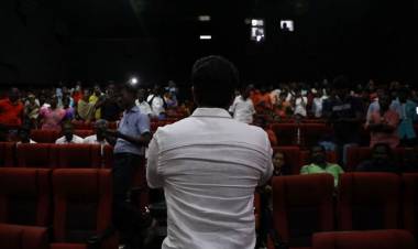 ”சினம்”  படத்தின் வெளியீட்டை முன்னிட்டு 3 நாள் தமிழ்நாடு சுற்றுலாவில், ரசிகர்களின் பேரன்பில் மிதந்த நடிகர் அருண் விஜய்!!