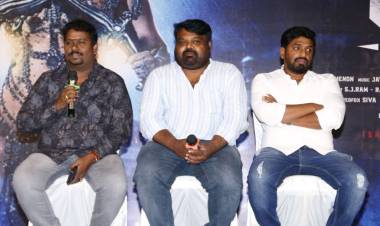 ஸ்டைலிஷ் தலைவி சன்னி லியோனின் தெறிக்கவிடும் ' ஓ மை கோஸ்ட்' டீசர்!