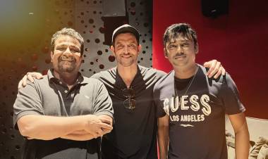 பாலிவுட்டிலும் சாதித்த ‘விக்ரம் வேதா’ படக்குழு