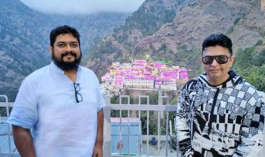 மாதா வைஷ்ணவி தேவி ஆலயத்திலிருந்து பிரச்சாரத்தை தொடங்கிய 'ஆதி புருஷ்' படக் குழு